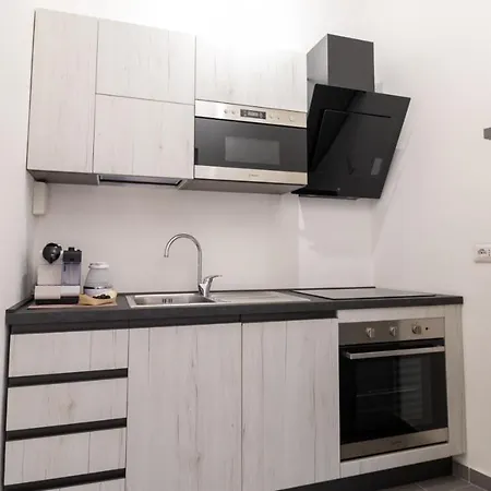 Xenia Boutique House Garibaldi Οριστάνο