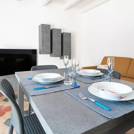 Xenia Boutique House Garibaldi * אוריסטאנו