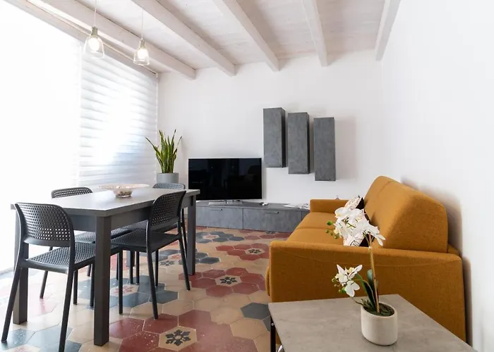 Xenia Boutique House Garibaldi 公寓 *